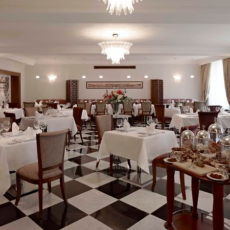 Pera Palace Hotel Istanbul Ngoại thất bức ảnh Restaurant