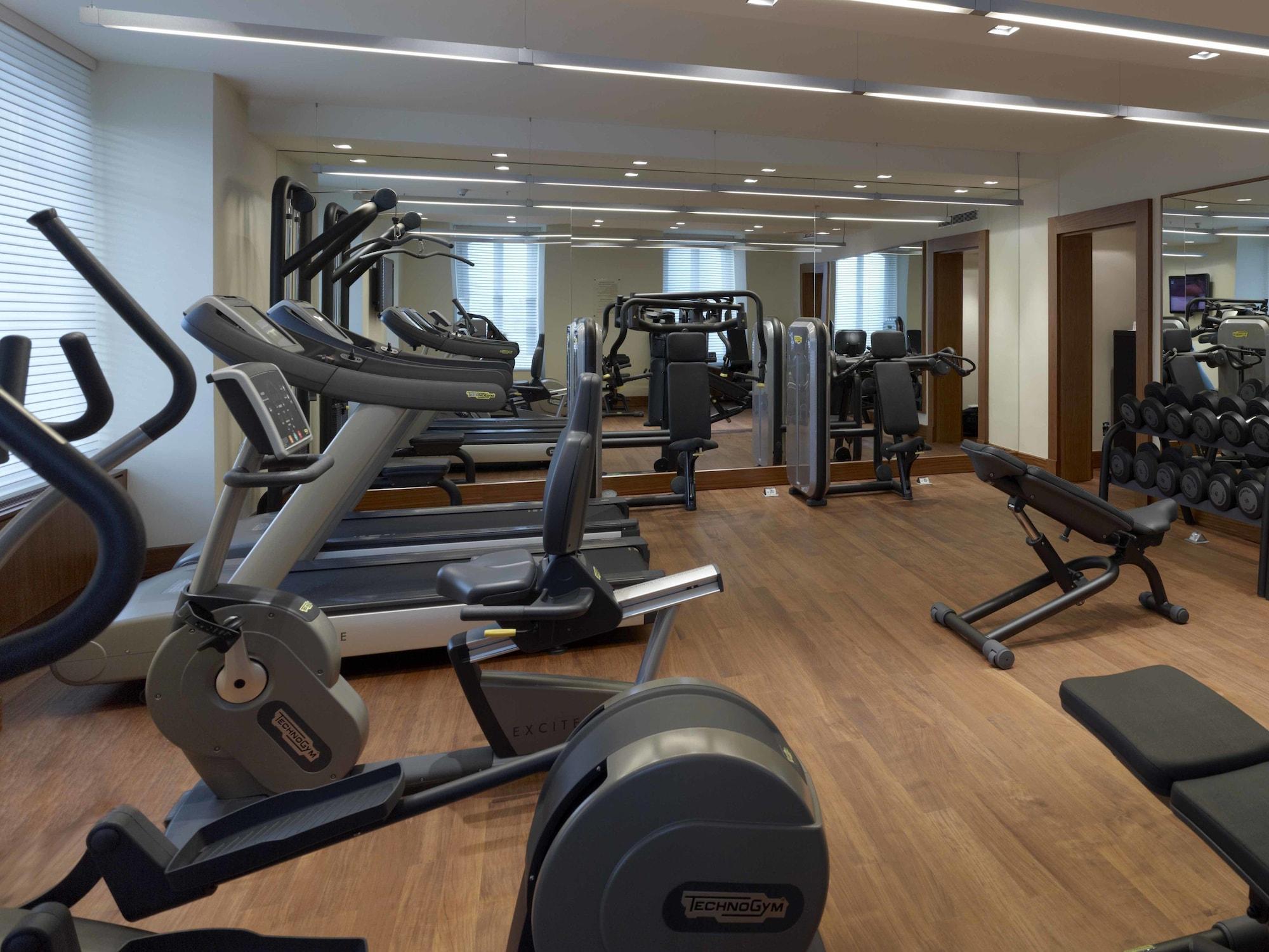 Pera Palace Hotel Istanbul Ngoại thất bức ảnh The gym at the hotel