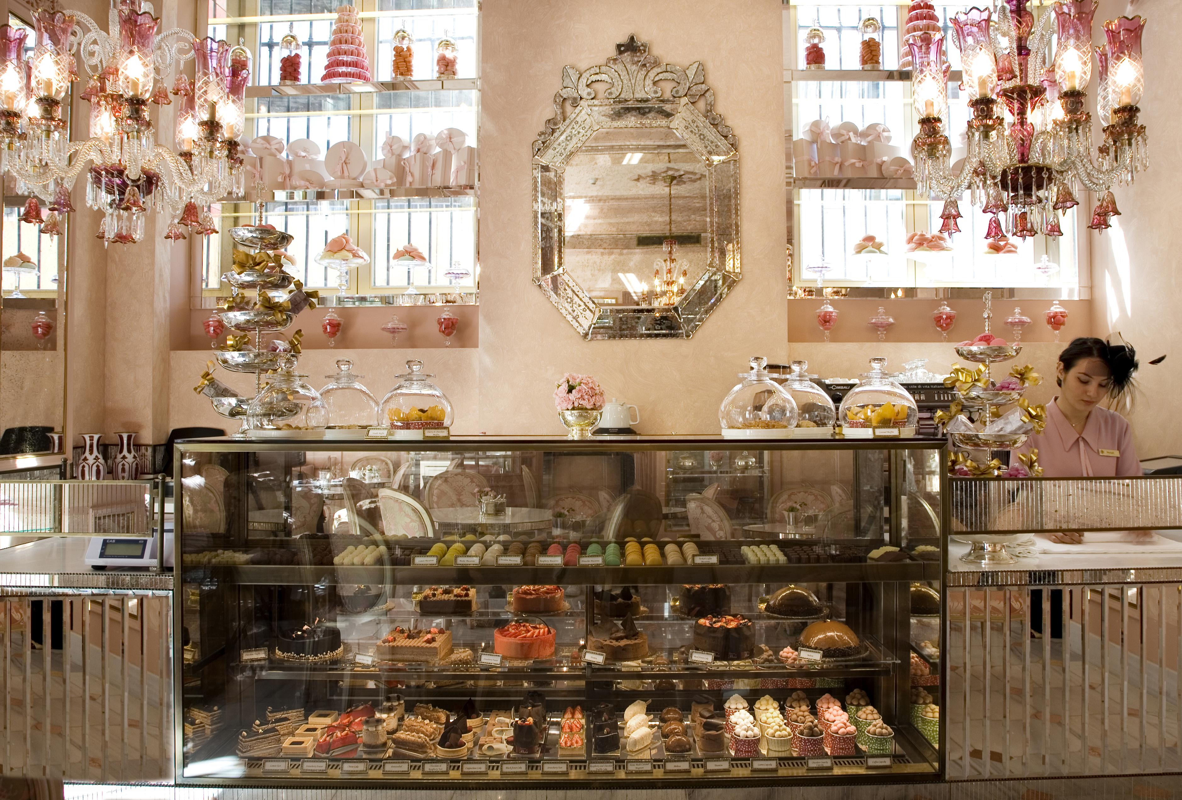 Pera Palace Hotel Istanbul Ngoại thất bức ảnh The interior of the pastry shop