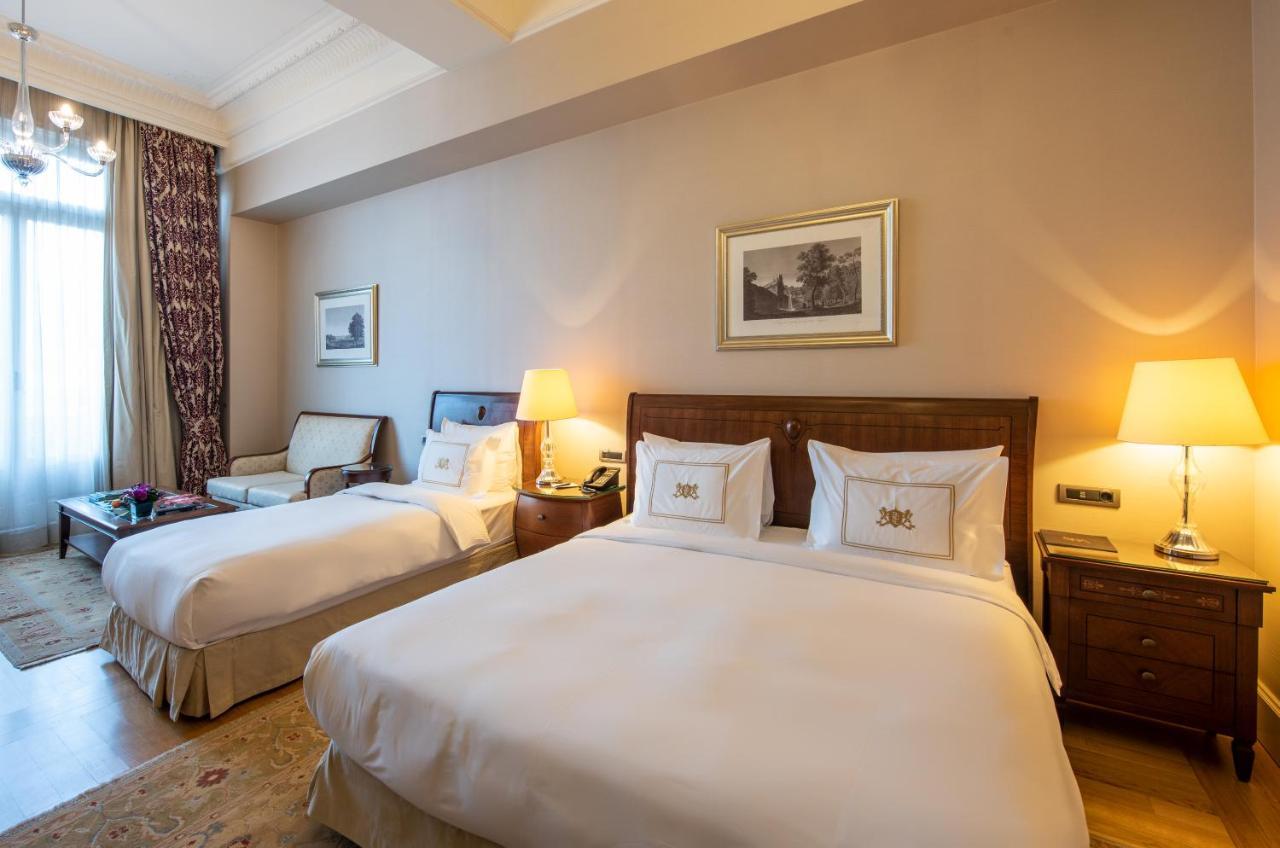Pera Palace Hotel Istanbul Ngoại thất bức ảnh A room at the hotel